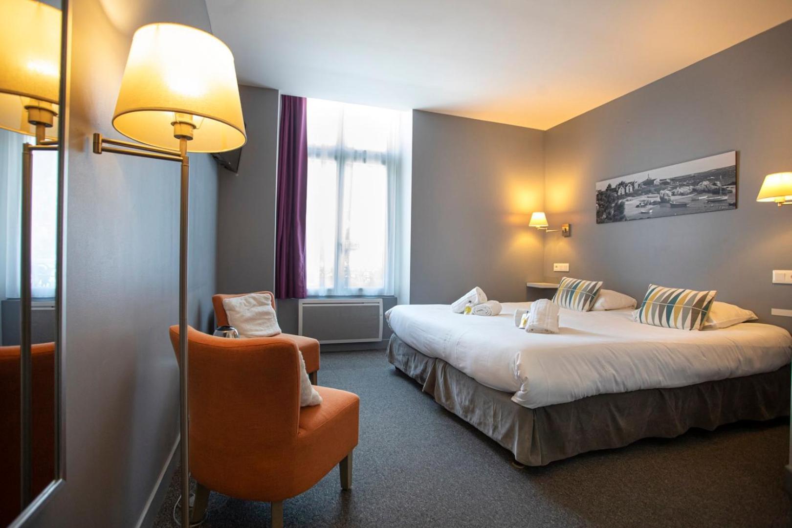 Au Bout Du Quai Hotel Granville Bagian luar foto