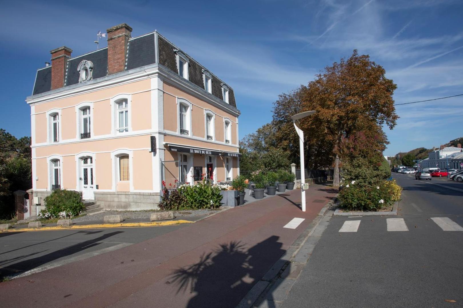 Au Bout Du Quai Hotel Granville Bagian luar foto